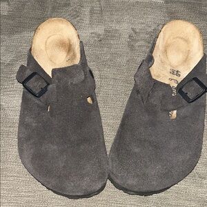 Birkenstock Gray Suede Slip-On clog with Buckle Size 40